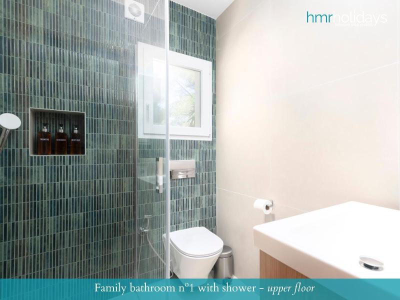 Villa Lenita by HMR Holidays - image 21