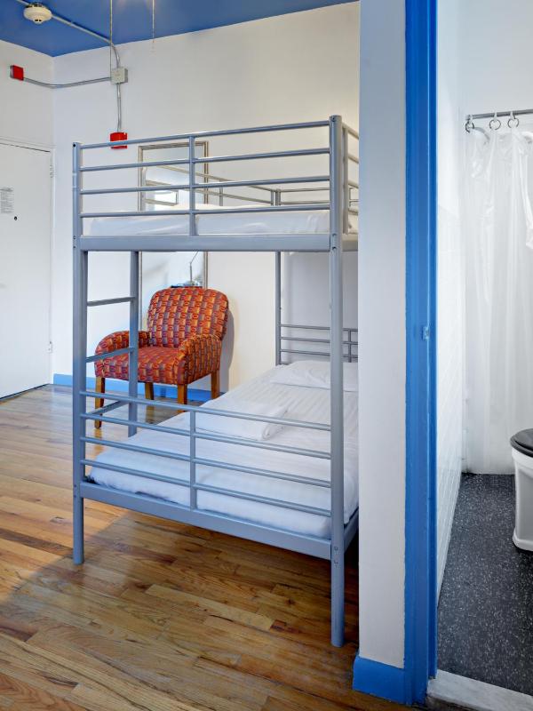 Central Park West Hostel - image 13