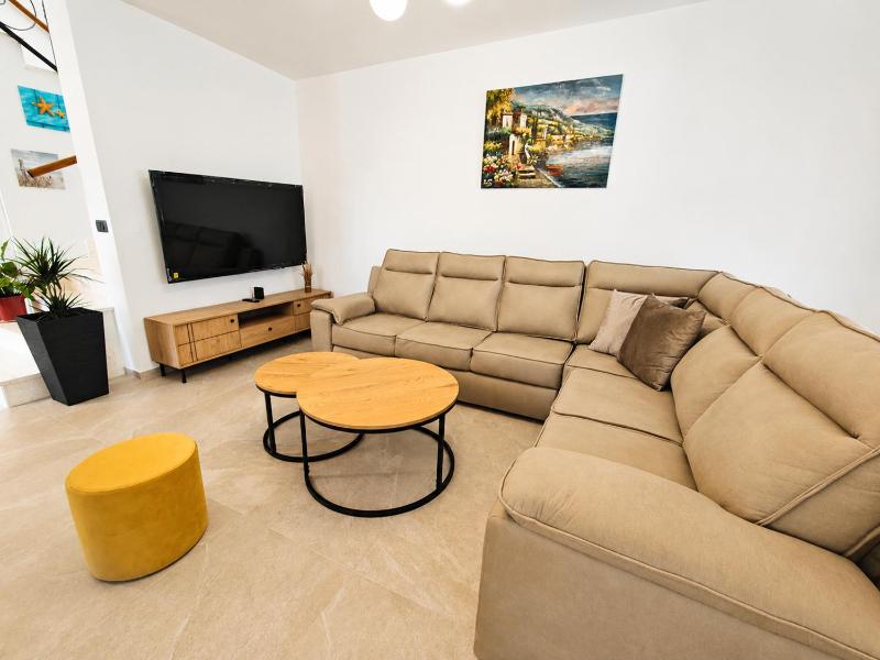 Villa Dijana with Pool - Sol Tours - image 18