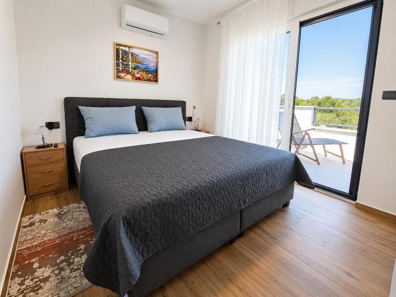 Villa Dijana with Pool - Sol Tours - image 17