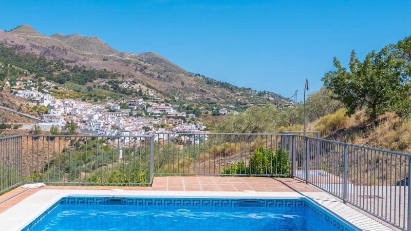 Casa Rural Moreno Canillas de Albaida by Ruralidays - image 15