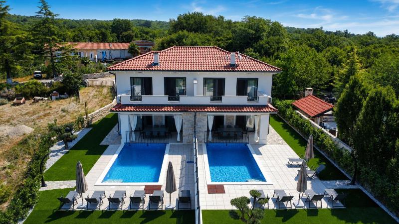 Villa Dijana with Pool - Sol Tours - image 5