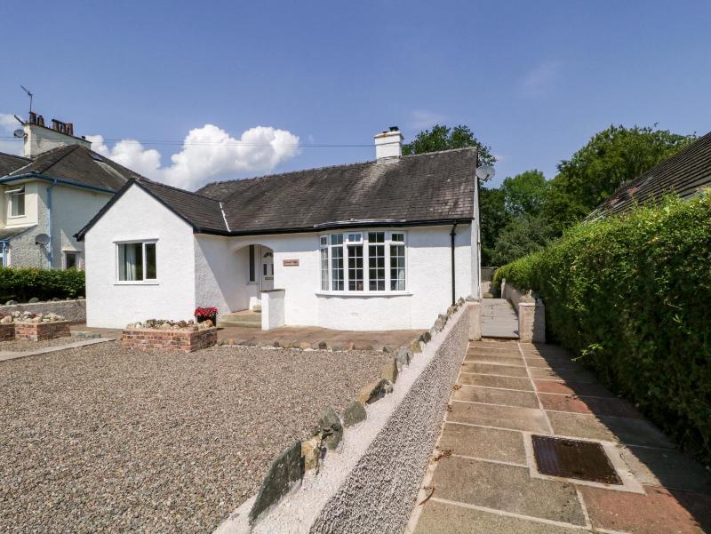 Driftwood Cottage - image 1