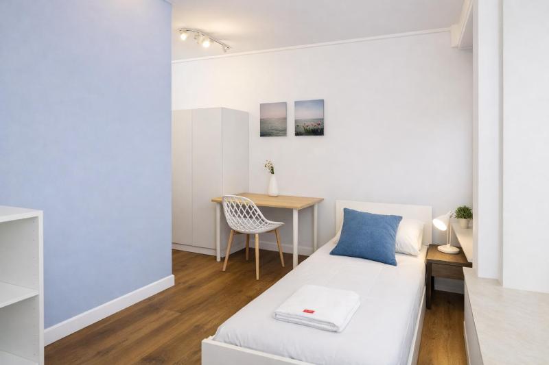 StayFab Rooms & Apartments - image 13