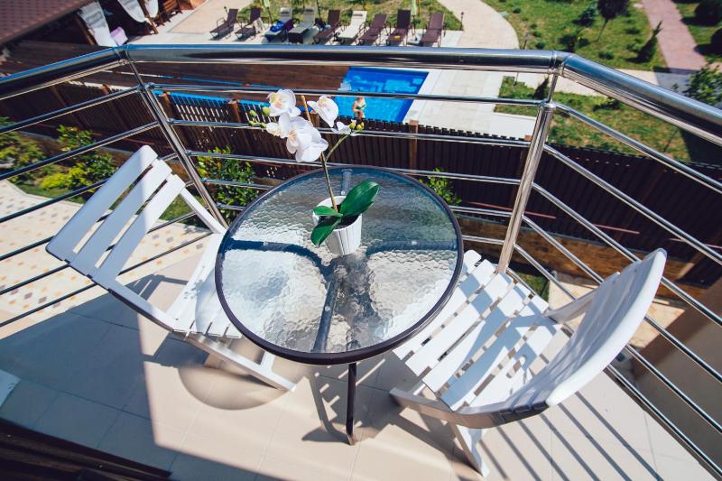 Double or Twin Room with Balcony image 3