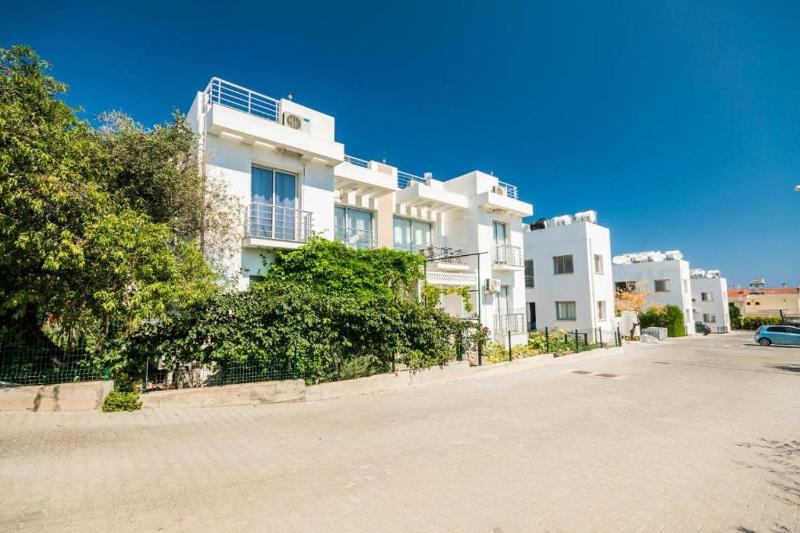 Beautiful One-Bedroom Apartment Lukomorye B6 - image 13
