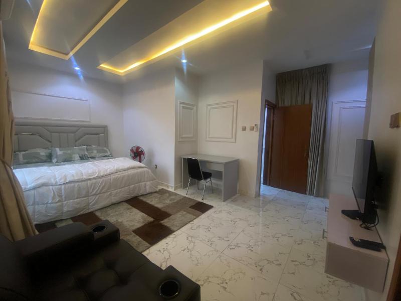 La Estancia - image 11