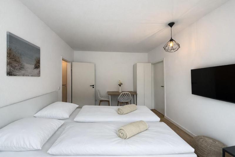 StayFab Rooms & Apartments - image 24