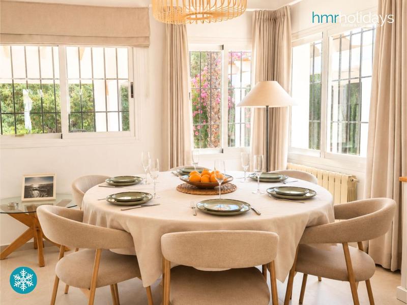 Villa la Siesta by HMR Holidays - image 38