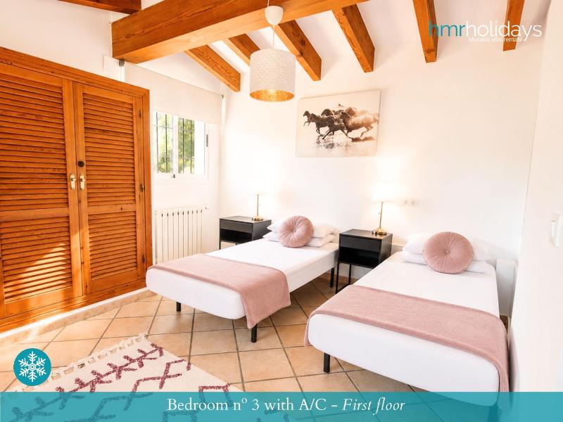 Villa la Siesta by HMR Holidays - image 41