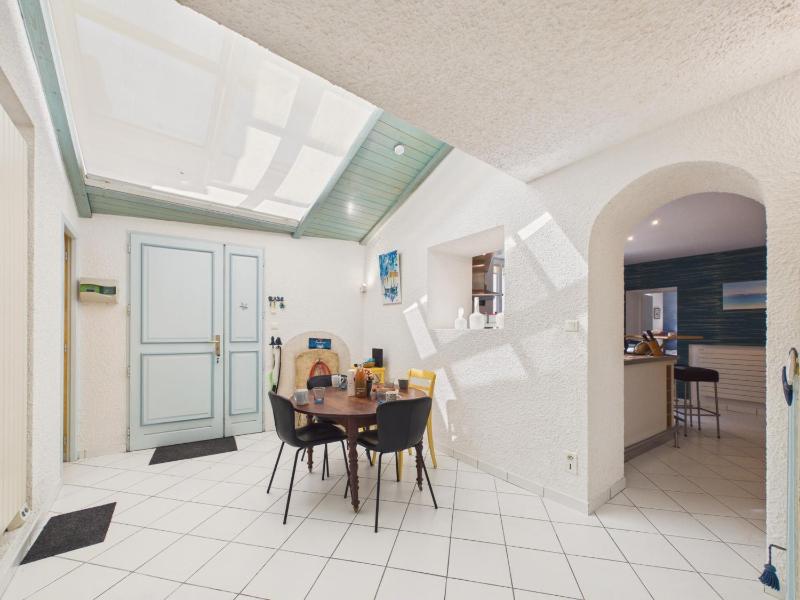 Maison pour 4 200 m de la plage et tout à pied - image 3