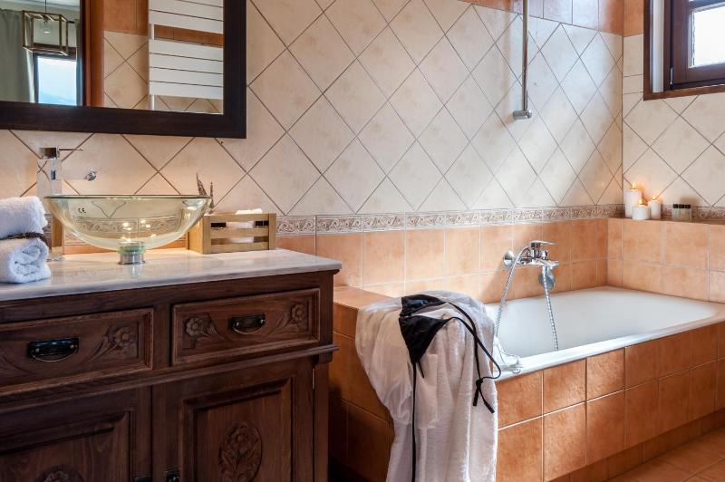 Three-Bedroom Villa with Private Pool - Villa Nafsika image 2