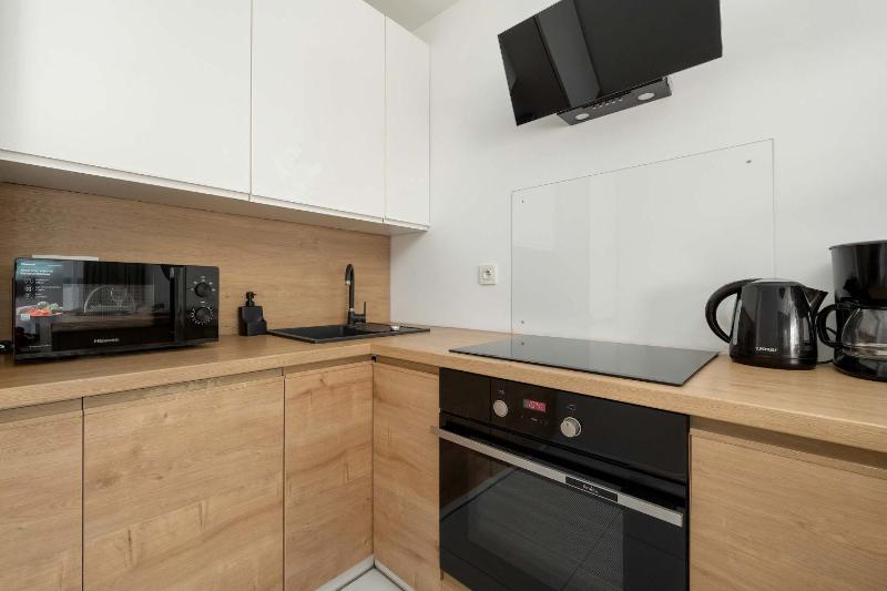 Stylish Studio with Underground Parking and a Perfect Location by Noclegi Renters - image 10