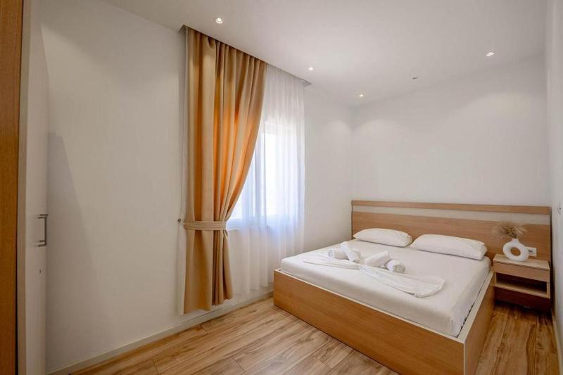 Villa Madrid - image 8
