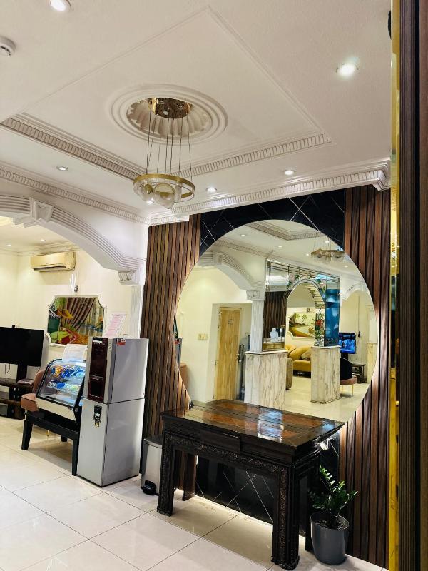 السكن الانيق للشقق المخدومة - image 1