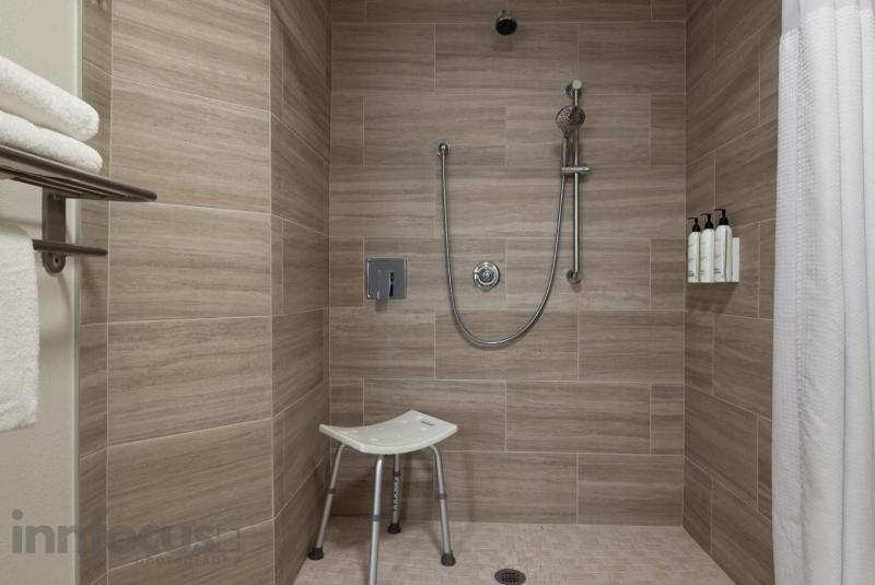 SpringHill Suites by Marriott Tampa Brandon - image 18