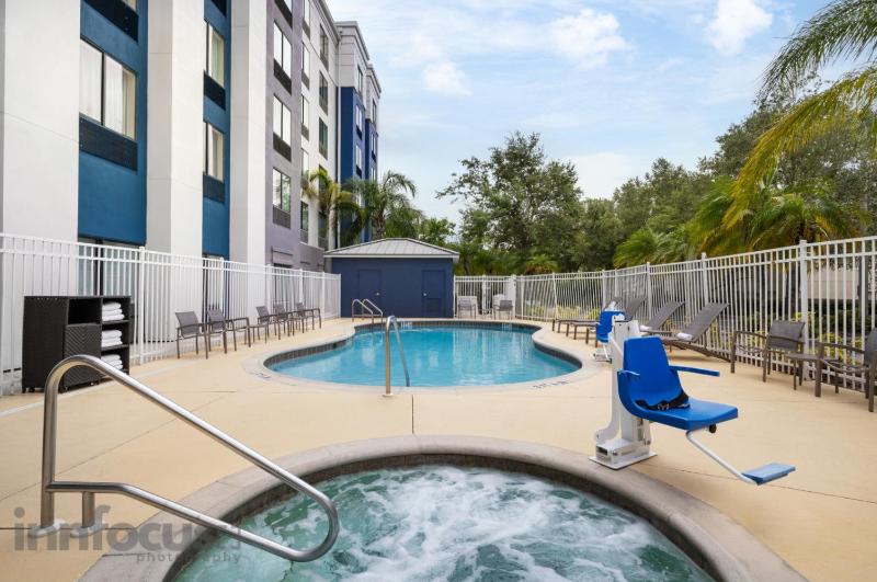 SpringHill Suites by Marriott Tampa Brandon - image 11