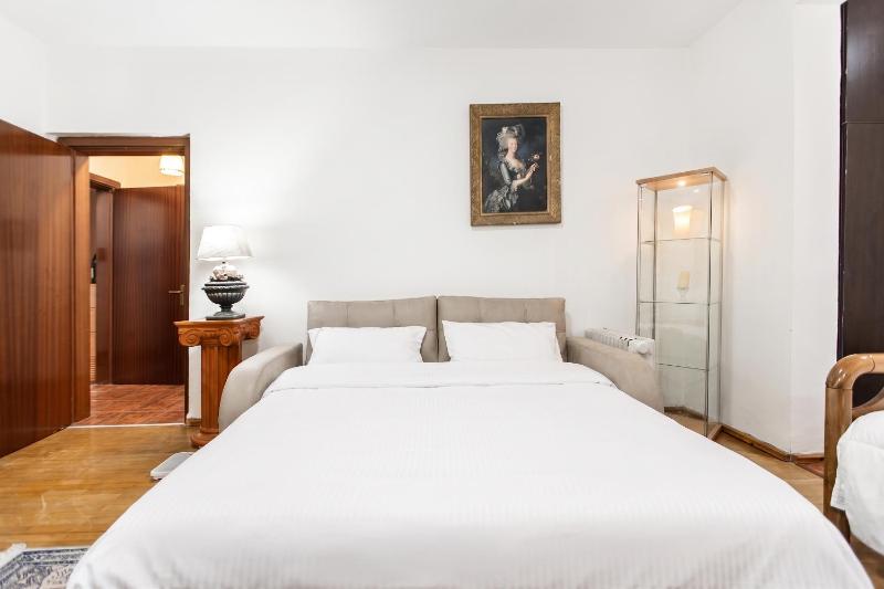 We Love Tirana Blloku 2Br Apartments - image 4