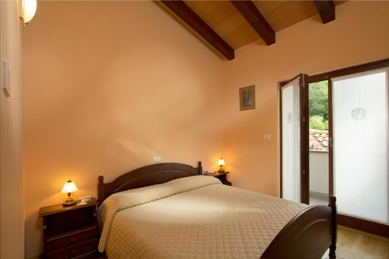Double Room with Garden View image 4