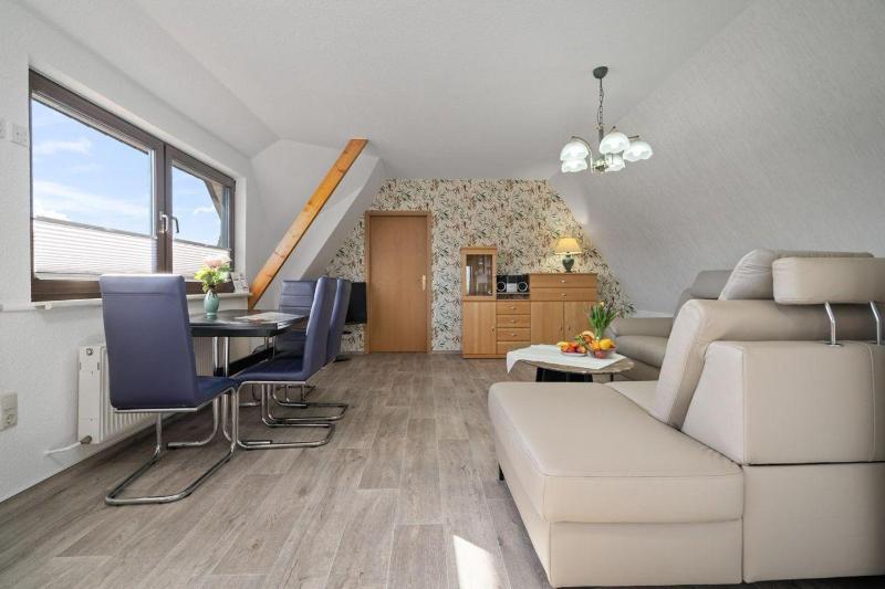 Ferienwohnung-mit-Balkon - image 42
