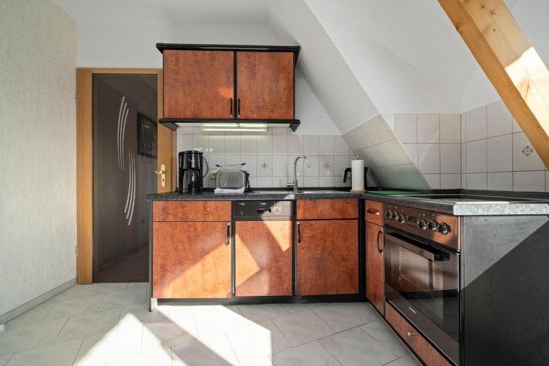 Ferienwohnung-mit-Balkon - image 8