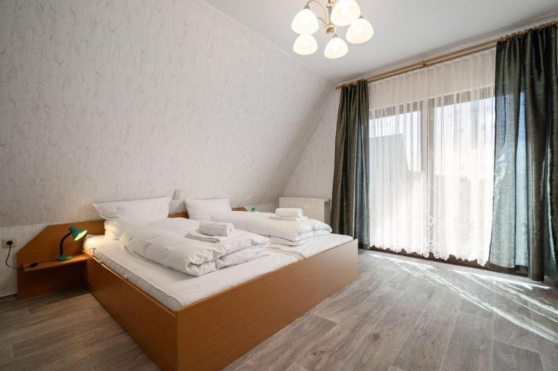 Ferienwohnung-mit-Balkon - image 14