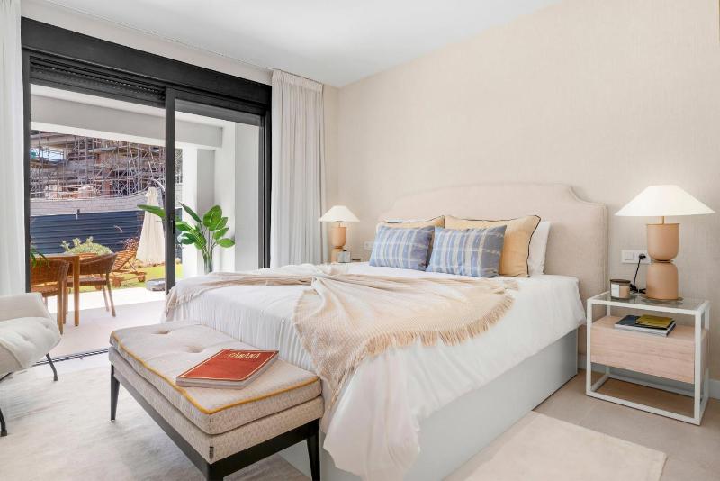 Moderno Oasis con Jardín y Piscinas en Vanian - image 11