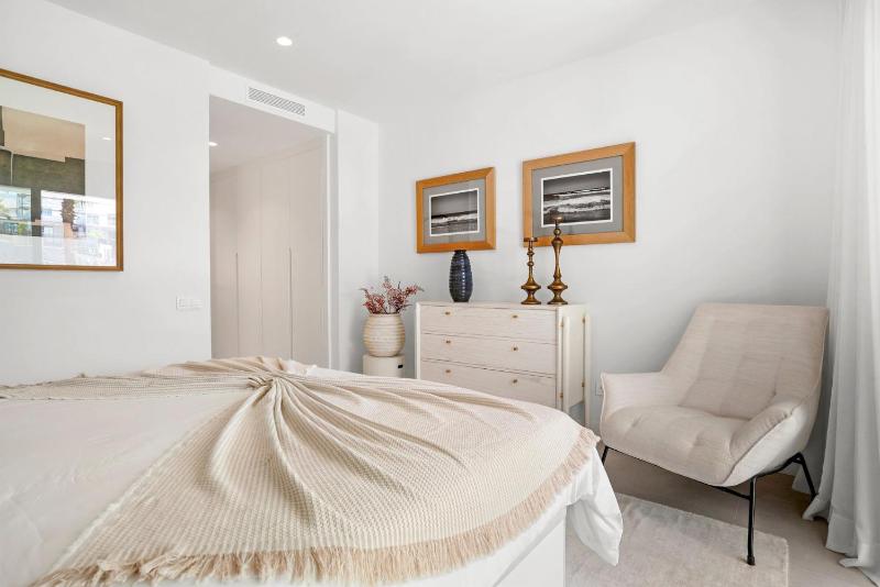 Moderno Oasis con Jardín y Piscinas en Vanian - image 14