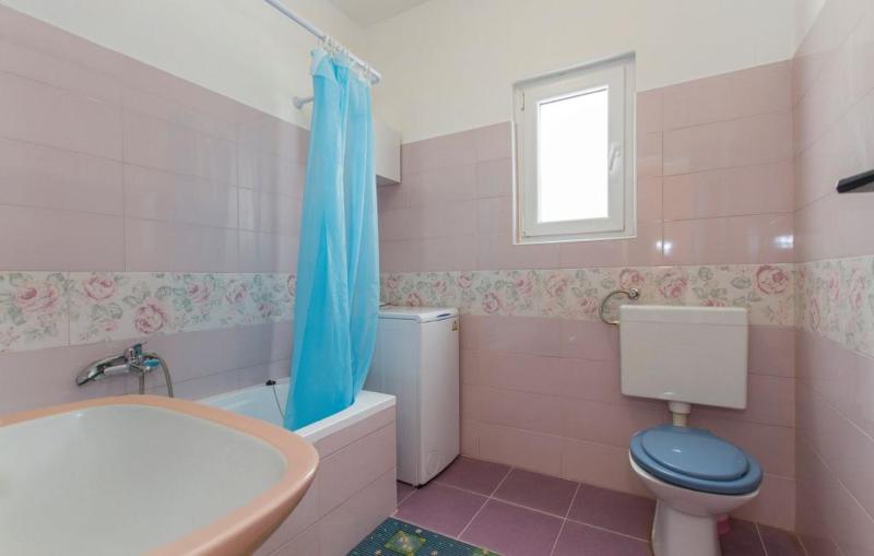 House Katuri 1059 - image 23