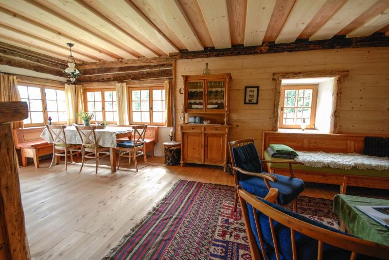 Chalet image 3