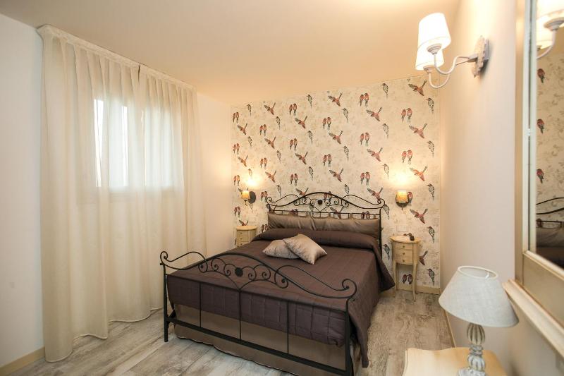 Standard Double Room image 3