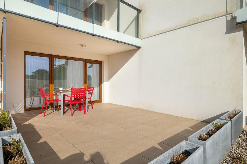 Aquamarina Prima 06 Cozy Studio by the BEACH by Noclegi Renters - image 8