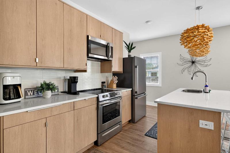 Phoenix Hill Full Duplex 4BR & 2 Kitchens for 8 - image 23