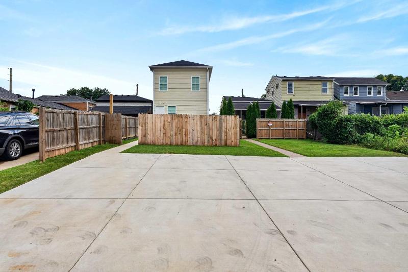 Phoenix Hill Full Duplex 4BR & 2 Kitchens for 8 - image 41