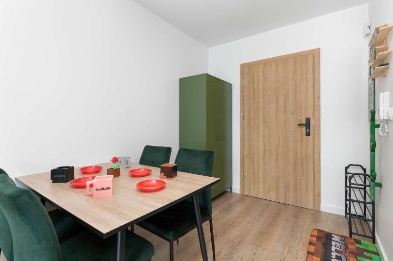 Rodzinny Apartament Blisko Morza Inspirowany Grą Minecraft z Konsolą do Gier by Noclegi Renters - image 5
