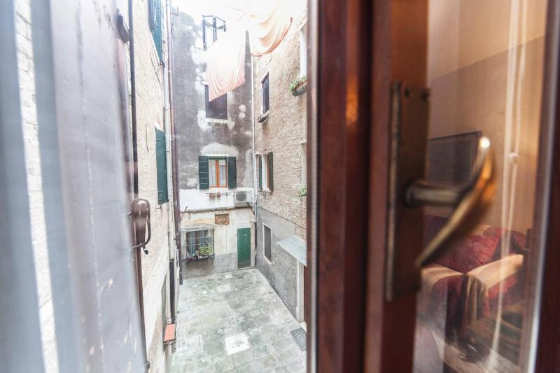 Campiello Chiesa Venezia by Short Holidays - image 12