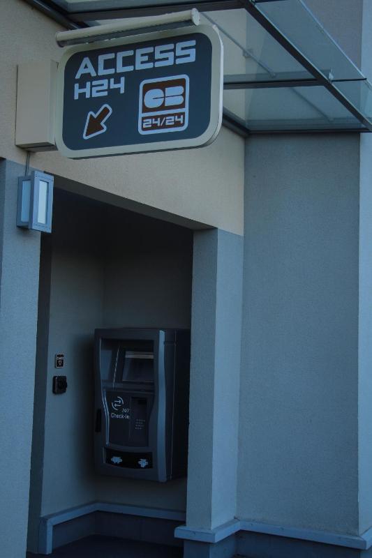 H24 HOTEL - image 24