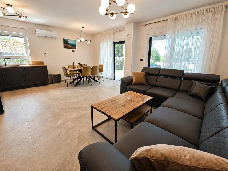 Villa Alba with pool - Sol tours - image 17