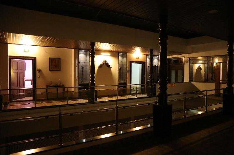 Hotel Mudra Midtown - image 1