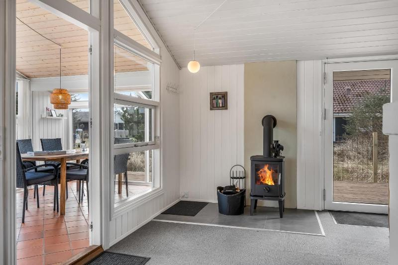Holiday Home With Sauna And Enclosed Terrace In Vorupør - image 4