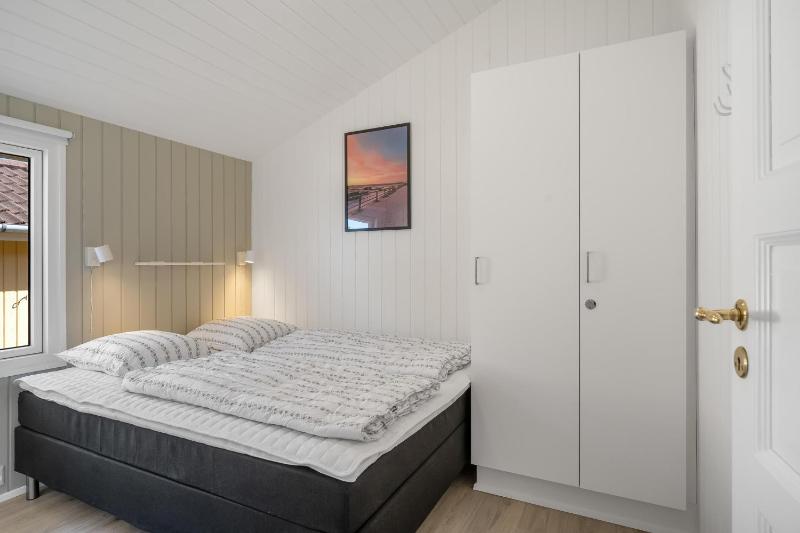 Holiday Home With Sauna And Enclosed Terrace In Vorupør - image 5