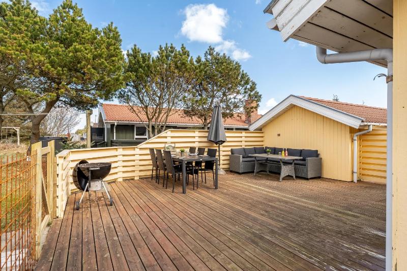 Holiday Home With Sauna And Enclosed Terrace In Vorupør - image 11