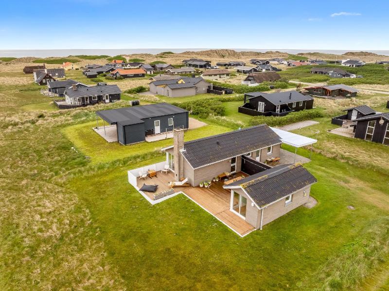 Lovely Holiday Home With Large Terrace Close To The North Sea In Klitmøller - image 1