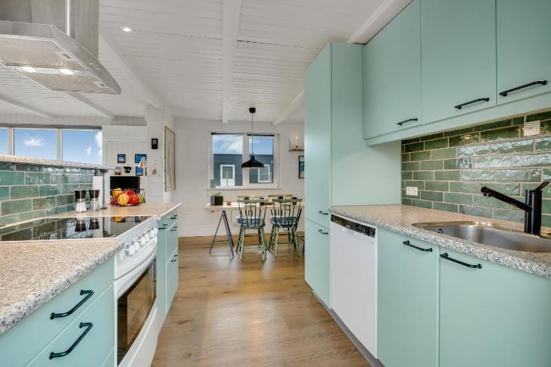 Lovely Holiday Home With Large Terrace Close To The North Sea In Klitmøller - image 19