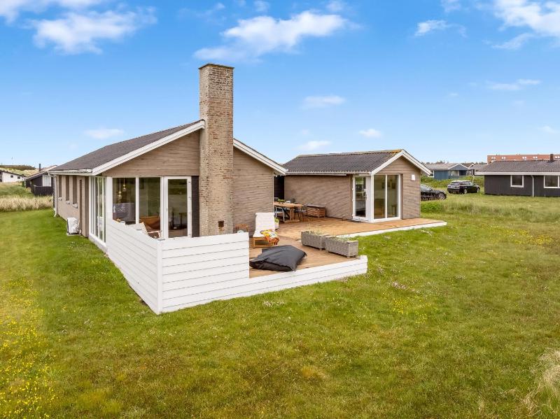 Lovely Holiday Home With Large Terrace Close To The North Sea In Klitmøller - image 8