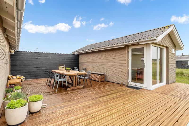 Lovely Holiday Home With Large Terrace Close To The North Sea In Klitmøller - image 3