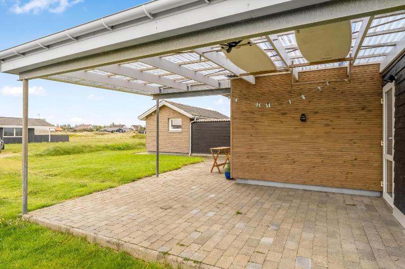 Lovely Holiday Home With Large Terrace Close To The North Sea In Klitmøller - image 2