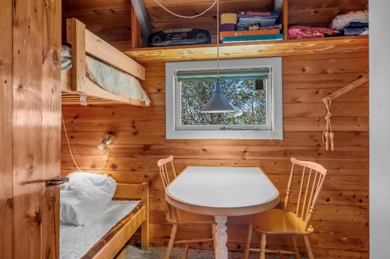 Cozy Holiday Home With Wood-Burning Stove In Klitmøller - image 21