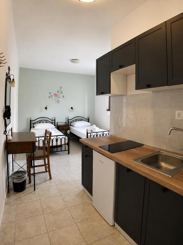 Dimitra's House - image 33