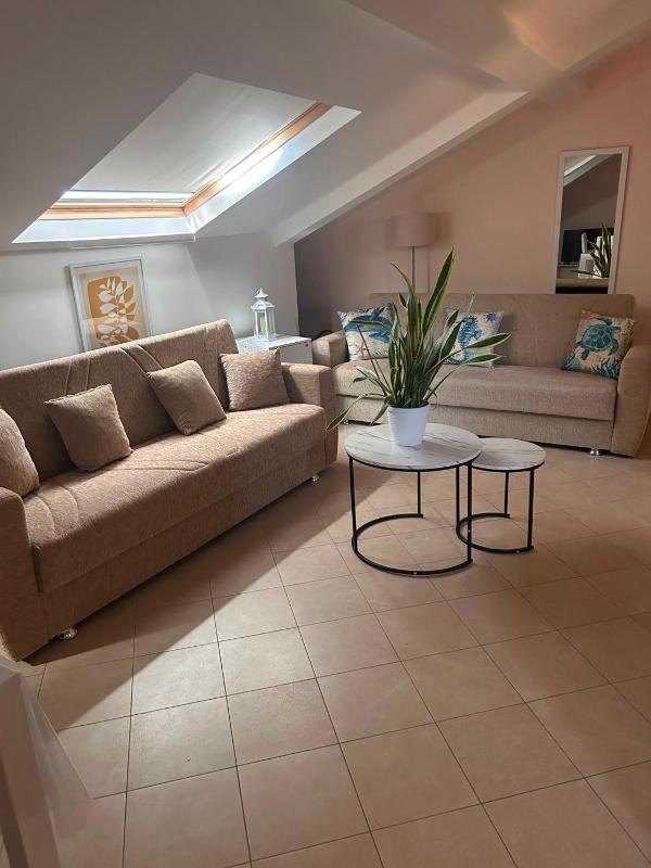 Hugo House - image 5